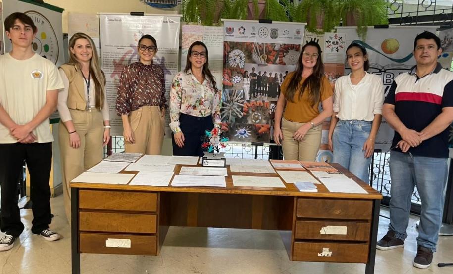 Polícia Penal do Paraná promove exposição de trabalhos artísticos de custodiados em Francisco Beltrão