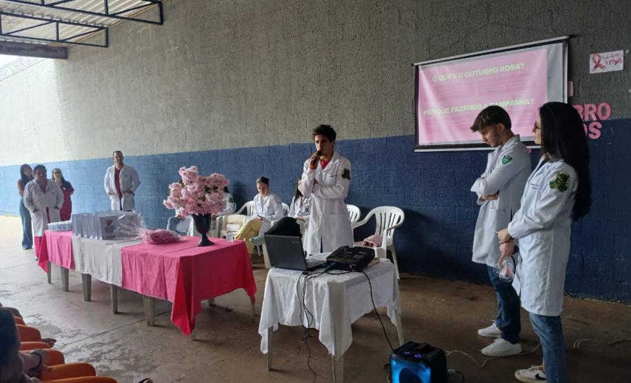 Outubro Rosa leva conscientização e cuidado às mulheres privadas de liberdade em Foz do Iguaçu