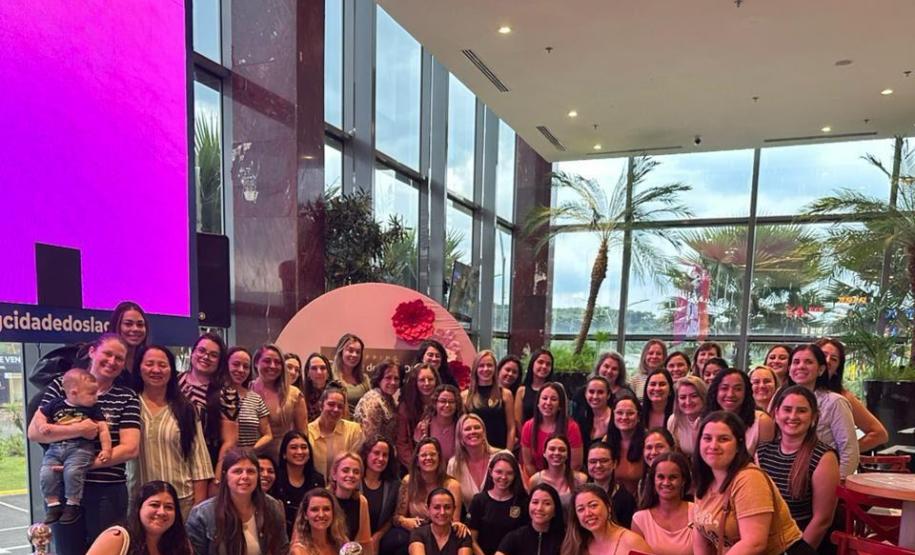 Outubro Rosa integra forças de segurança em tarde de conscientização e autocuidado em Guarapuava