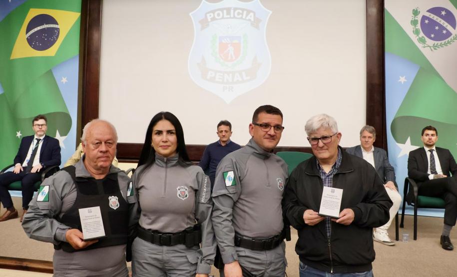 Sistema Penitenciário do Paraná celebra 117 anos com solenidade marcada por homenagens, palestras e reconhecimento institucional