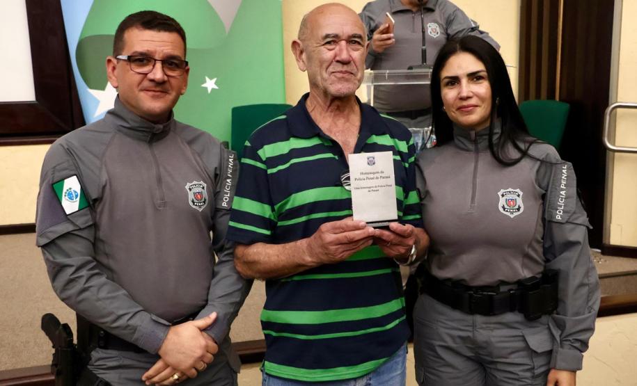 Sistema Penitenciário do Paraná celebra 117 anos com solenidade marcada por homenagens, palestras e reconhecimento institucional