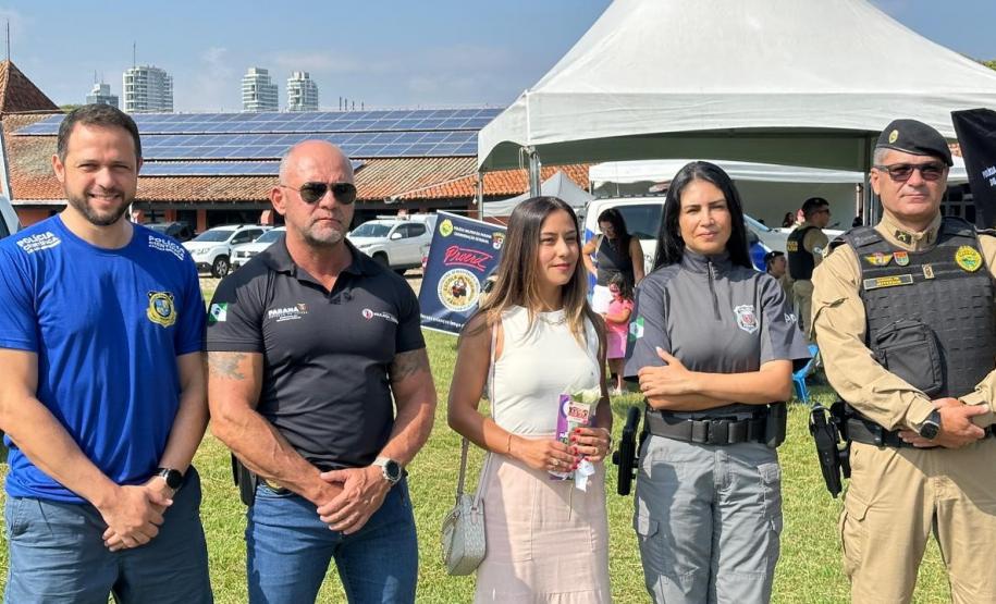 Forças de segurança realizam conscientização do combate à violência contra a mulher