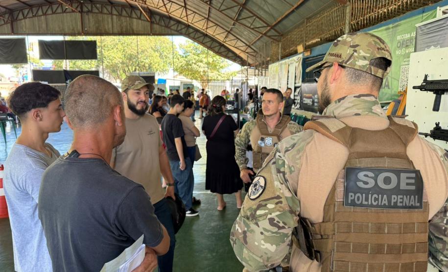 PPPR leva ações de reintegração social e aproximação com a comunidade durante o Paraná em Ação, em Cascavel