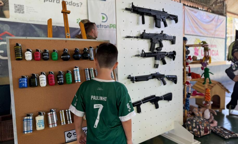 PPPR leva ações de reintegração social e aproximação com a comunidade durante o Paraná em Ação, em Cascavel