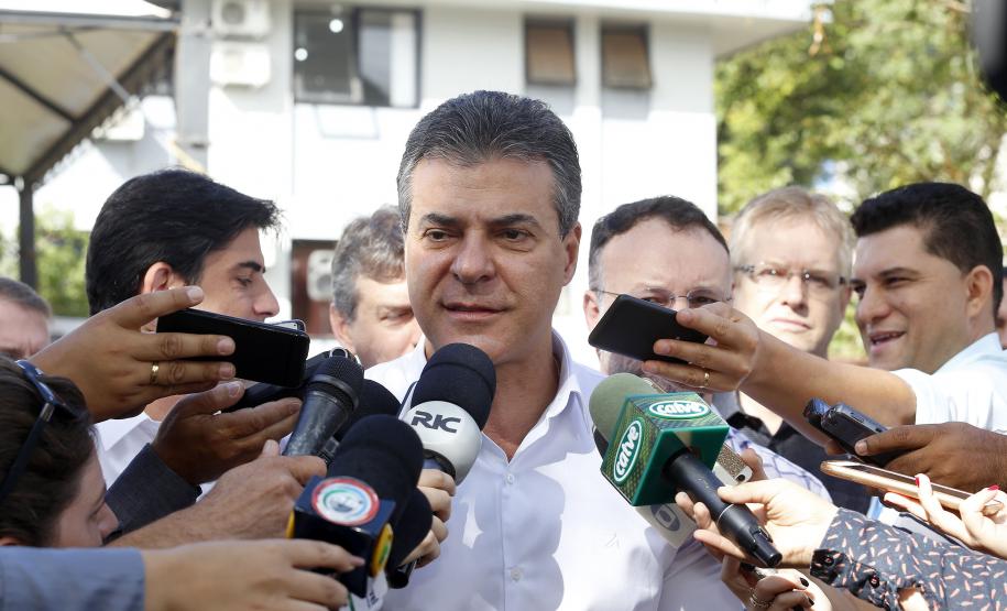 O governador Beto Richa participa em Cascavel,da inauguração do Núcleo de Proteção à Criança e ao Adolescente Vítima de Crime (Nucria) e da demolição simbólica da carceragem da 15ª Subdivisão Policial. Participaram da solenidade: prefeito de Cascavel, Edgar Bueno, o secretário de Segurança, Wagner Mesquita, deputado André Bueno, entre outros.Cascavel, 23-12-16.Foto: Arnaldo Alves / ANPr.