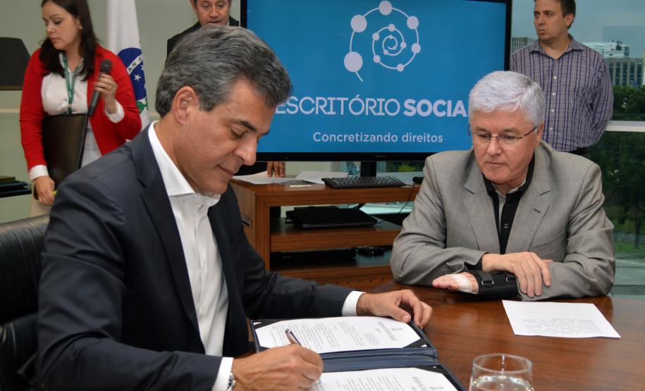 Paraná instala serviço para apoiar pessoas monitoradas