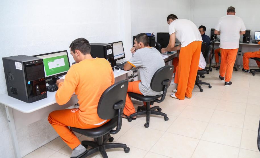 Alfabetização na Penitenciaria Central do Estado. Escola Penitenciária na unidade de progressão.   Curitiba, 28/03/2019 -  Foto: Geraldo Bubniak/ANPr