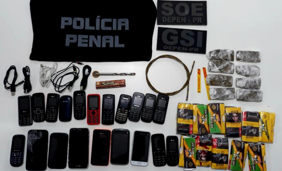 Servidores do Depen de Cascavel apreendem kit arremessado em penitenciária