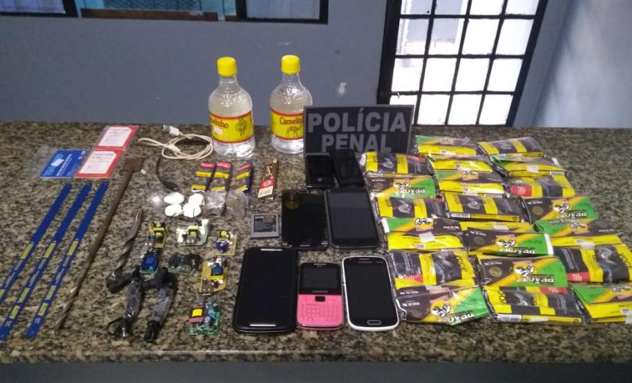 Materiais apreendidos na Cadeia Pública de Marechal Cândido Rondon