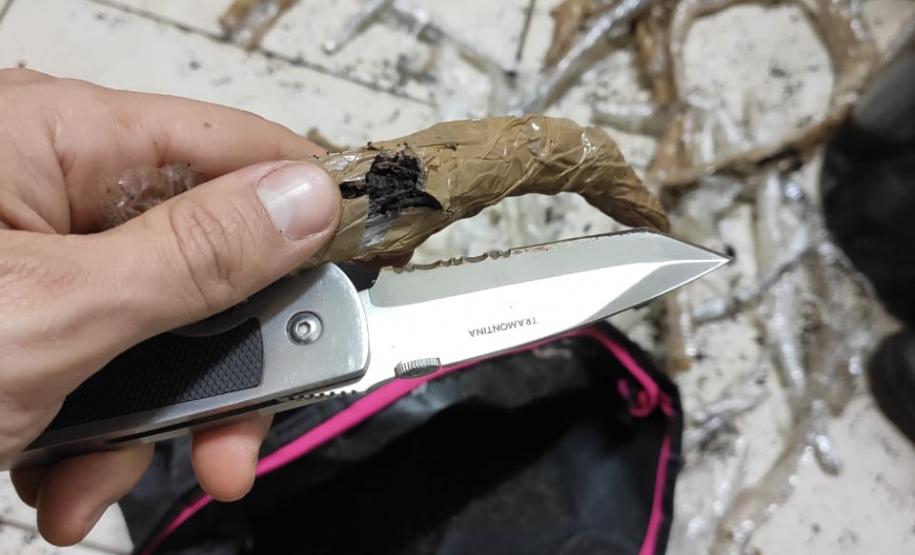 SOE de Foz do Iguaçu prende homens que lançariam fumo e maconha para dentro de unidade prisional