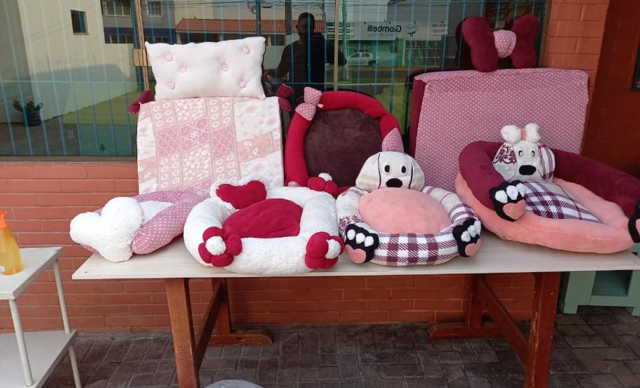 Projeto Pipoca: Detentos produzem materiais para animais de rua, na Cadeia Pública de Toledo (PR)