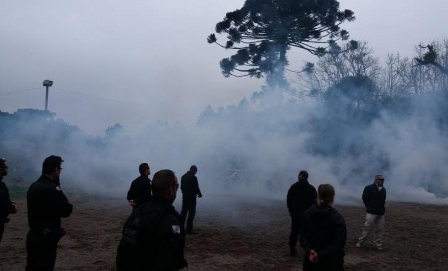 Ao todo, 32 profissionais tiveram aulas teóricas e práticas que aconteceram no Complexo Penitenciário de Piraquara, na Região Metropolitana de Curitiba.