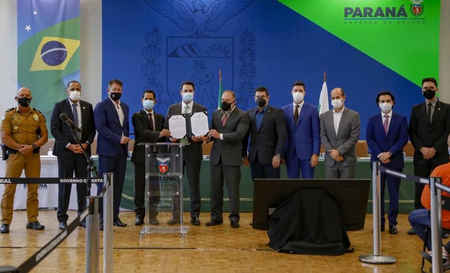 A medida encerra um ciclo de 168 anos de custódia de presos pela Polícia Civil, o que fez o Paraná carregar por muito tempo o posto de ser o estado com a maior população carcerária em delegacias do País. No total, cerca de 12 mil pessoas privadas de liberdade tiveram a situação regularizada desde 2019.