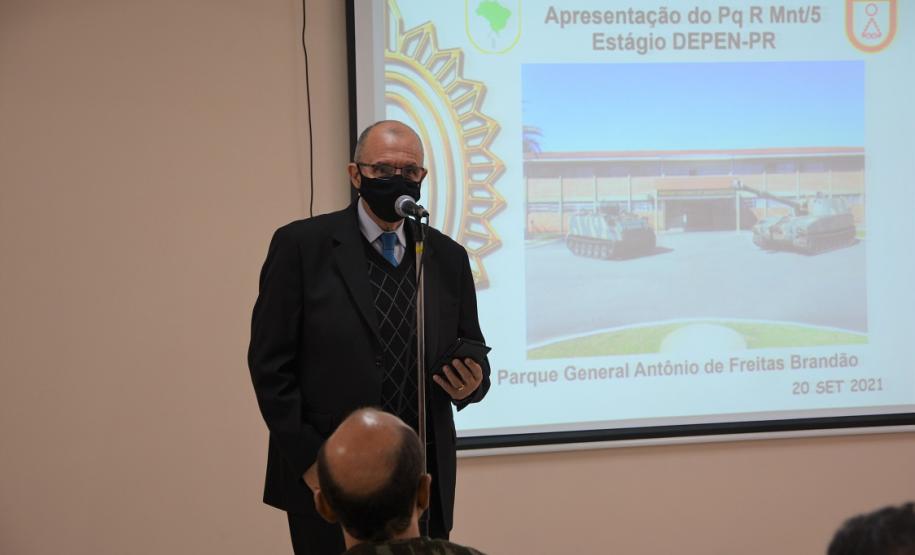 Agentes penitenciários participam de curso de habilitação em fuzil e armeiro no Exército Brasileiro - Curitiba, 20/09/2021
