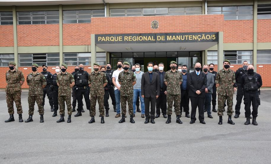 Agentes penitenciários participam de curso de habilitação em fuzil e armeiro no Exército Brasileiro - Curitiba, 20/09/2021