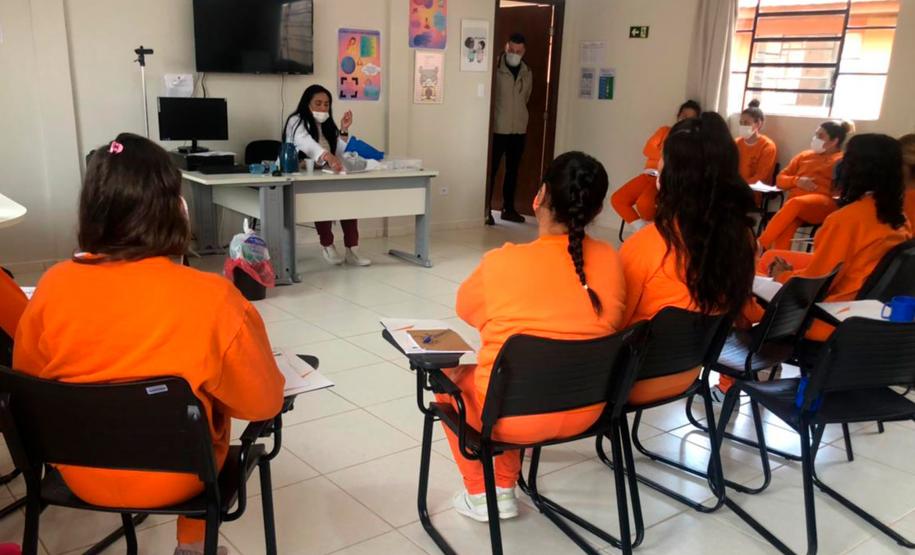 Depen e Senac ofertam cursos profissionalizantes a presas na RMC