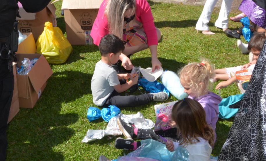 Depen-PR organiza campanha e entrega brinquedos para crianças em Piraquara