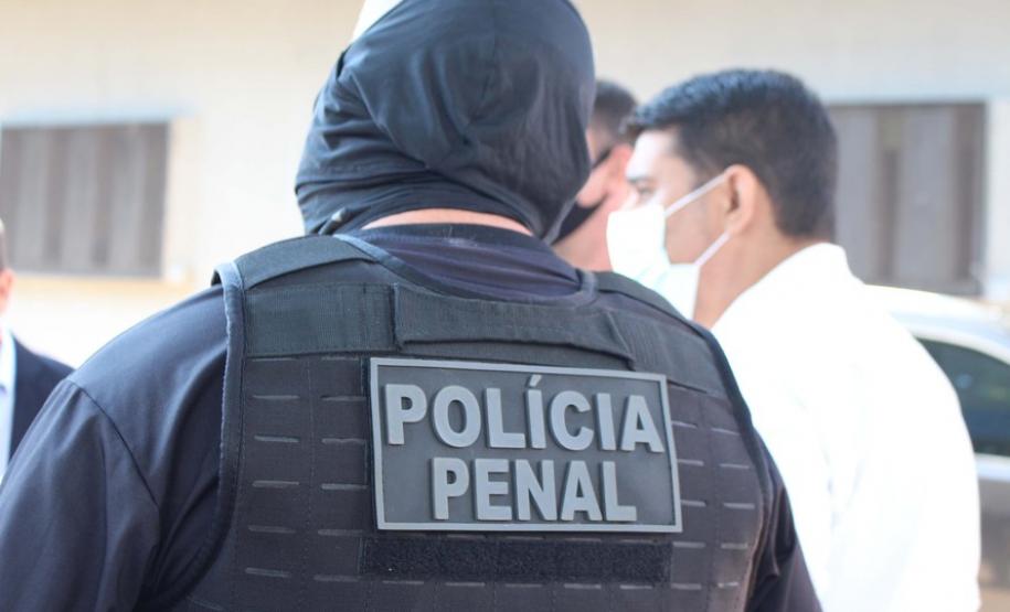 Órgão substitui o Depen e fica responsável pelas questões relativas aos presos no Paraná, com atos de gestão, fiscalização, controle e segurança de unidades penais. A alteração no status do setor responsável por administrar a população carcerária faz a Constituição Estadual acompanhar a legislação federal.